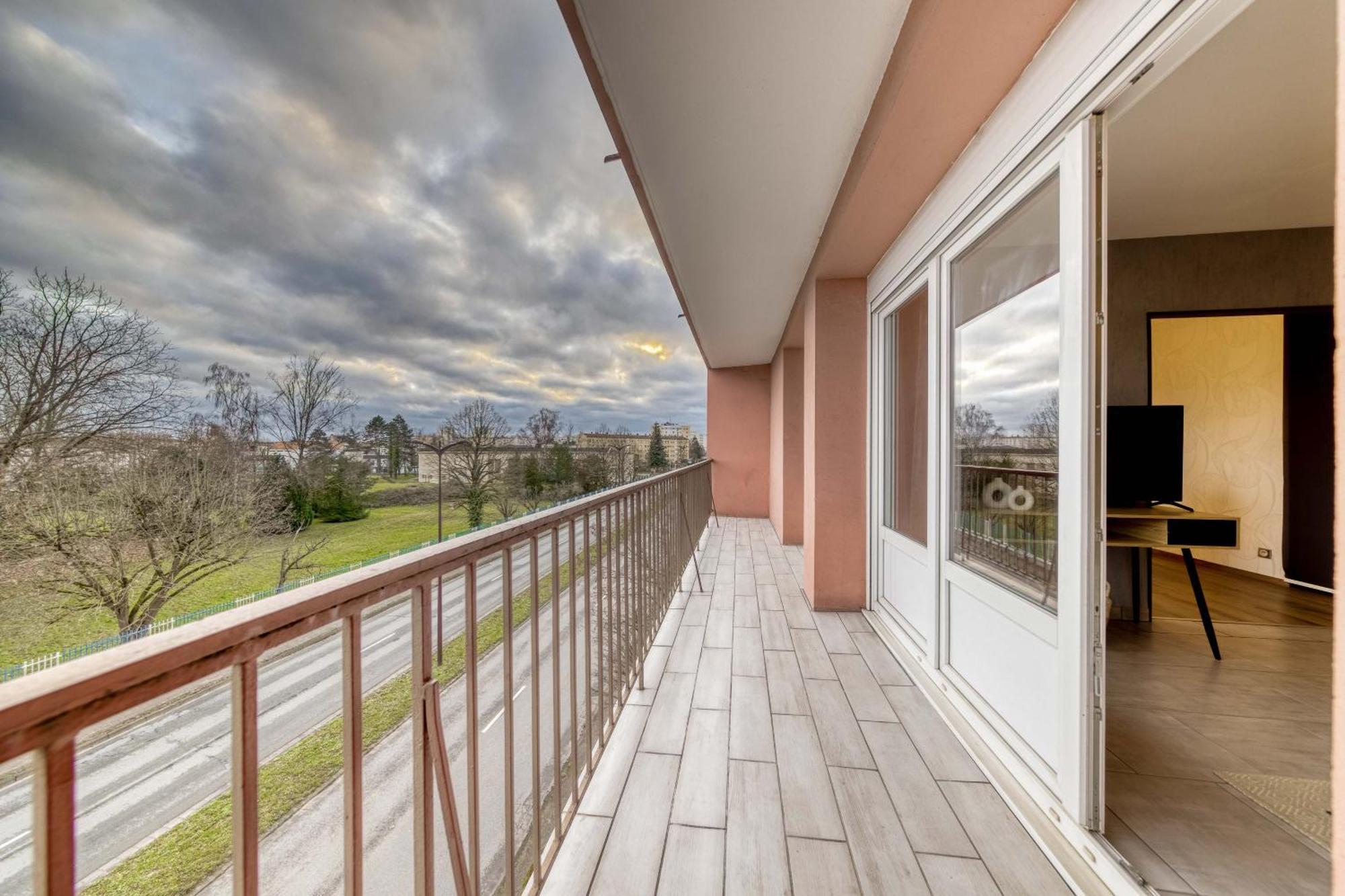 Appartement Les Oiseaux Diedenhofen Exterior foto